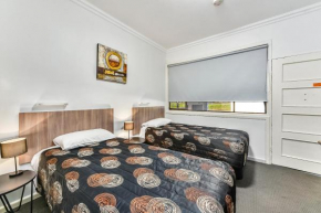 Rest Motels, Naracoorte